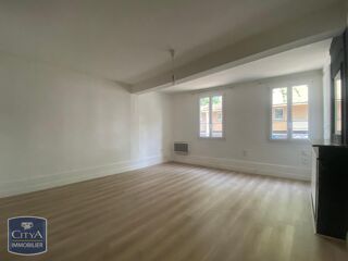  Appartement à louer 3 pièces 55 m²