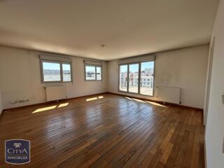  Appartement à louer 5 pièces 113 m²