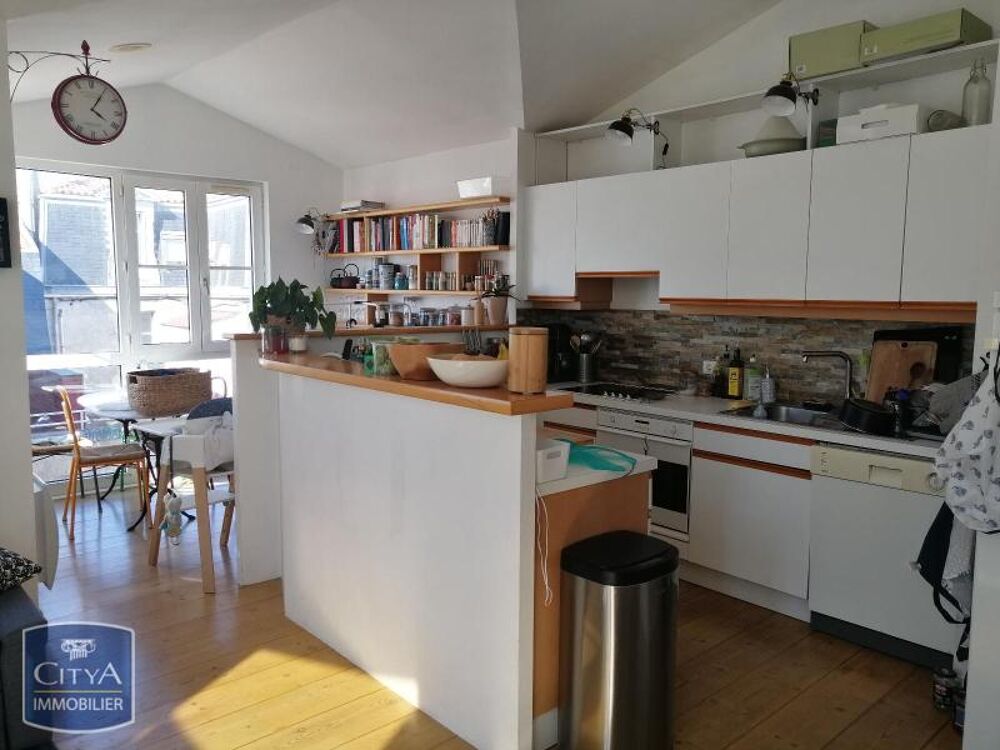 location Appartement - 2 pièce(s) - 60 m² La Rochelle (17000)