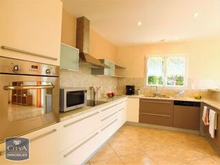  Maison à louer 4 pièces 117 m²