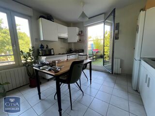  Appartement à louer 2 pièces 45 m²