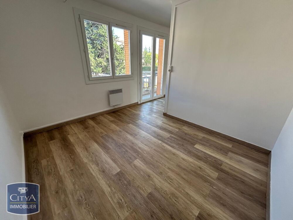 À LOUER : Appartement T3 situé à Carpentras. Ce bien imm....