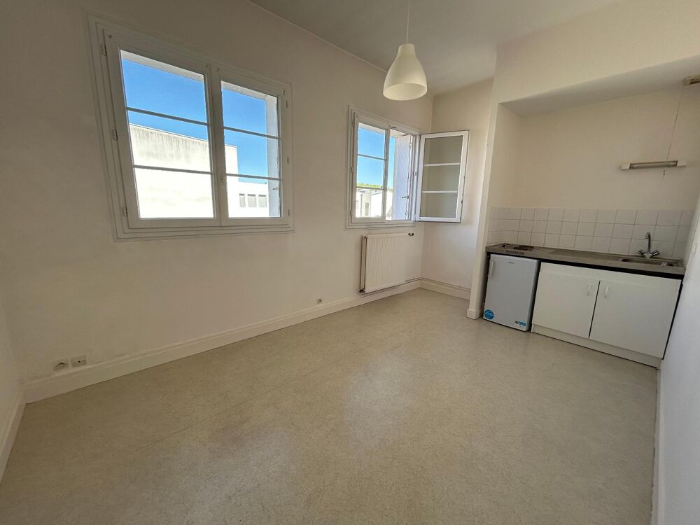 Nationale - À LOUER : Appartement T1 situé en plein coeur....
