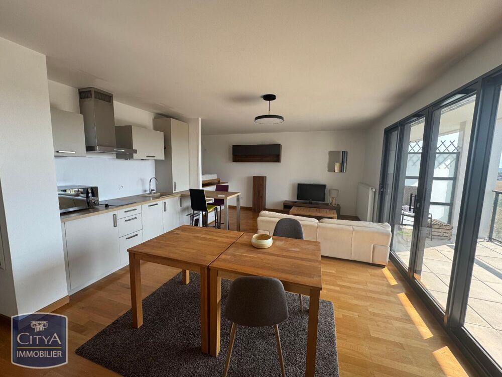 location Appartement - 1 pièce(s) - 42 m² Chevry (01170)