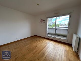  Appartement à louer 5 pièces 127 m²