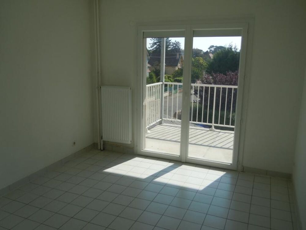 Nous vous proposons à la location un très joli t4. Idéal....