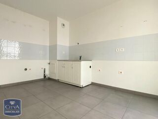  Appartement à louer 4 pièces 94 m²