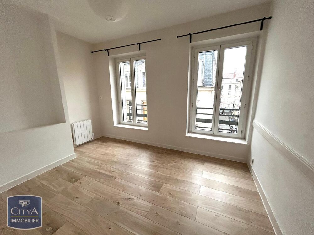 À LOUER : Appartement rénové T4 situé en plein coeur de S....