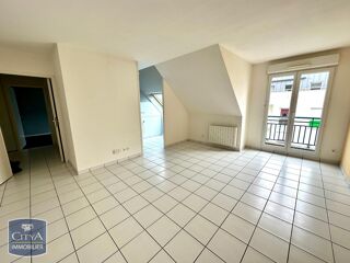  Appartement à louer 2 pièces 44 m²