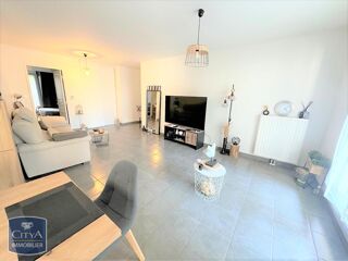  Appartement à louer 3 pièces 73 m²
