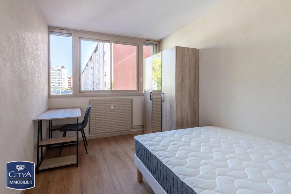 location Appartement - 1 pièce(s) - 79 m² Villeurbanne (69100)