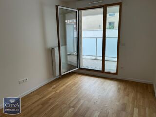  Appartement à louer 3 pièces 73 m²