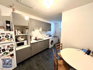  Appartement à louer 4 pièces 100 m²