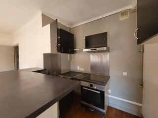  Appartement à louer 3 pièces 65 m²