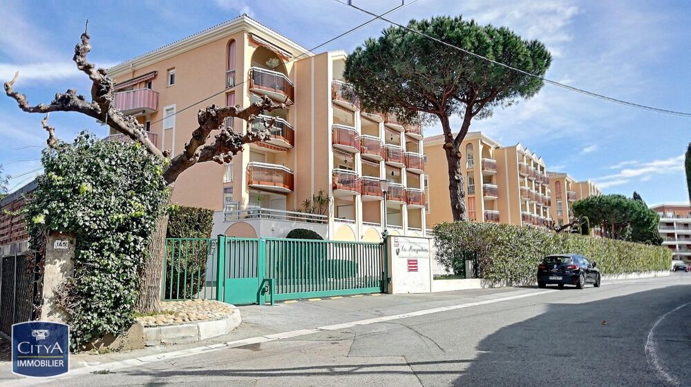 location Appartement - 2 pièce(s) - 43 m² Fréjus (83600)