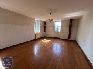  Appartement � louer 4 pi�ces 120 m�