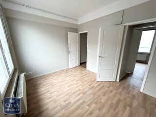  Appartement à louer 3 pièces 53 m²
