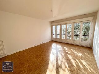  Appartement � louer 4 pi�ces 86 m�