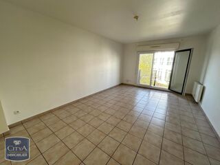  Appartement à louer 3 pièces 66 m²