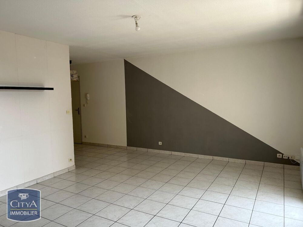 location Appartement - 2 pièce(s) - 51 m² Oyonnax (01100)