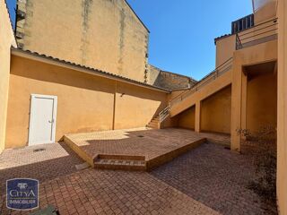  Appartement à louer 5 pièces 181 m²