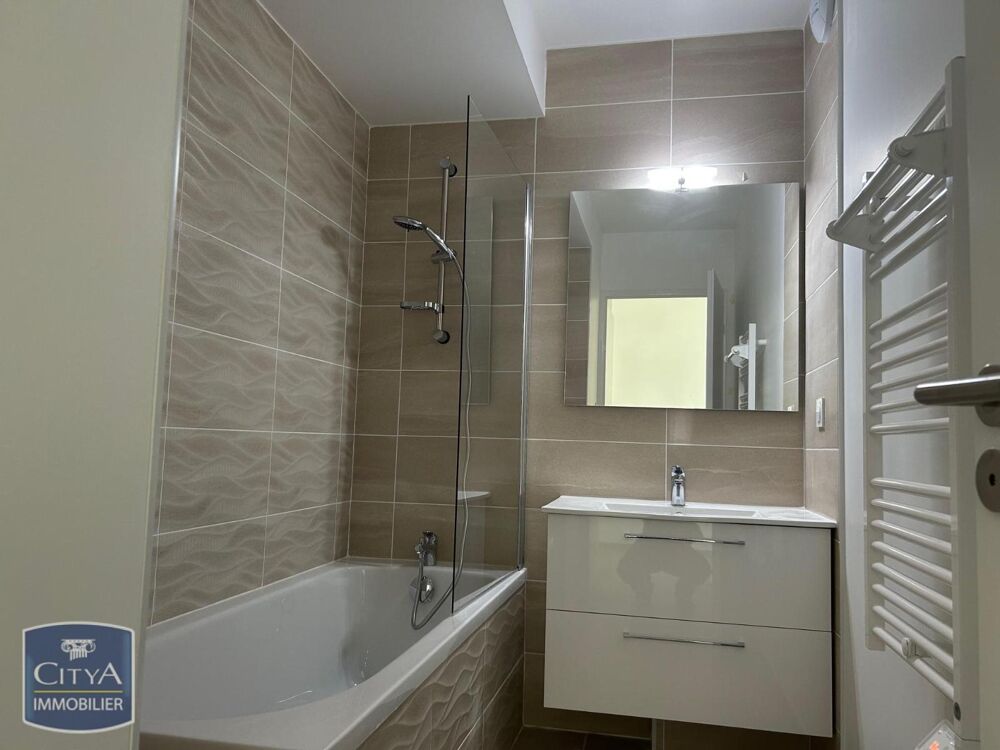 location Appartement - 2 pièce(s) - 47 m² Marguerittes (30320)