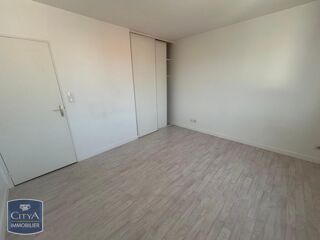  Appartement à louer 3 pièces 78 m²