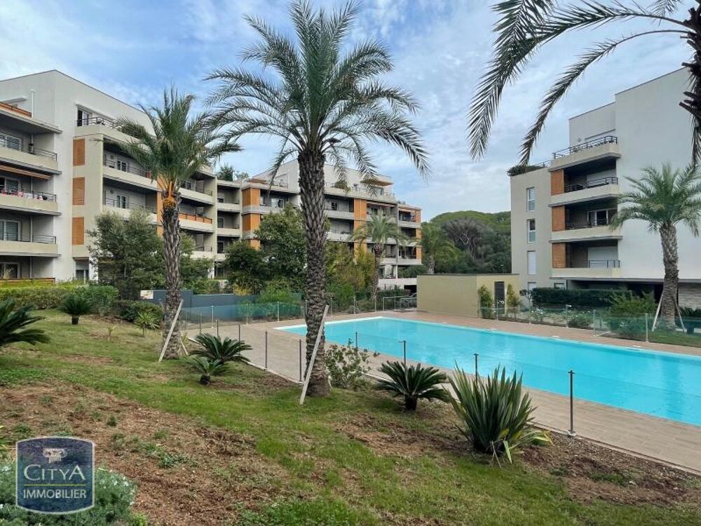 location Appartement - 3 pièce(s) - 57 m² Fréjus (83600)