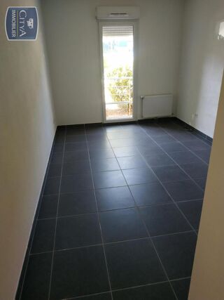  Appartement à louer 2 pièces 45 m²