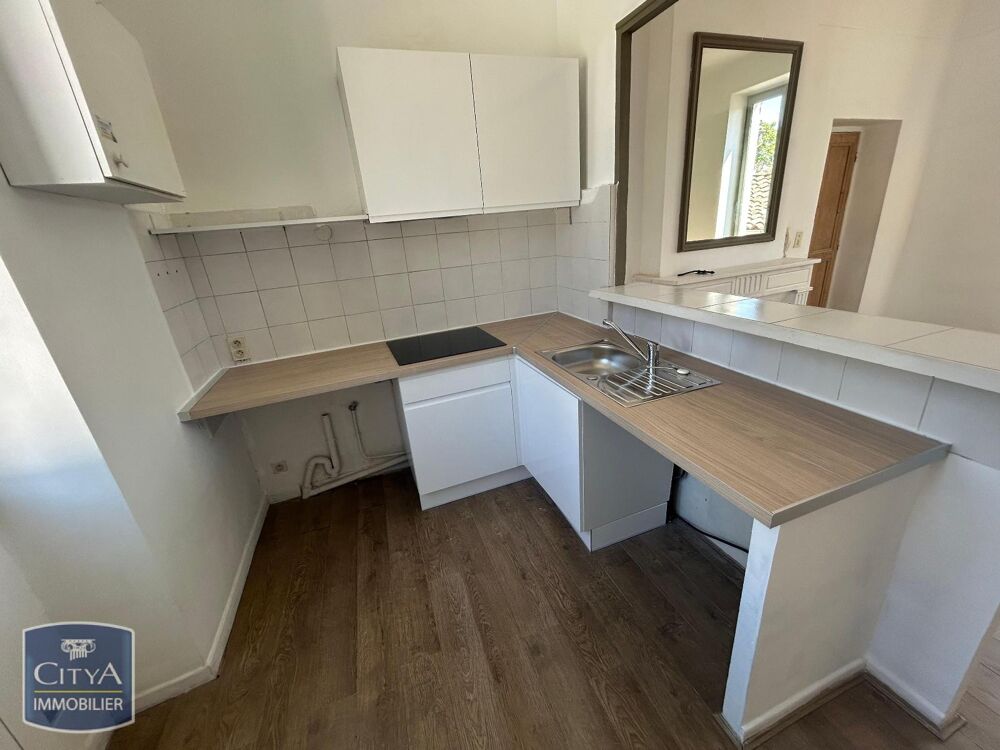location Appartement - 2 pièce(s) - 67 m² Nîmes (30000)