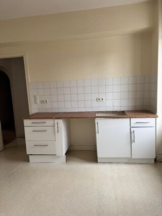  Appartement � louer 4 pi�ces 107 m�