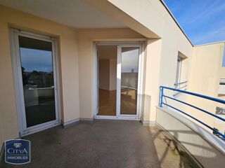  Appartement à louer 4 pièces 90 m²