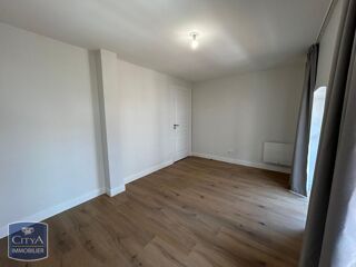  Appartement à louer 3 pièces 64 m²