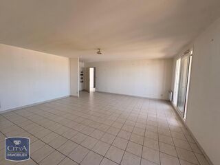  Appartement à louer 3 pièces 84 m²