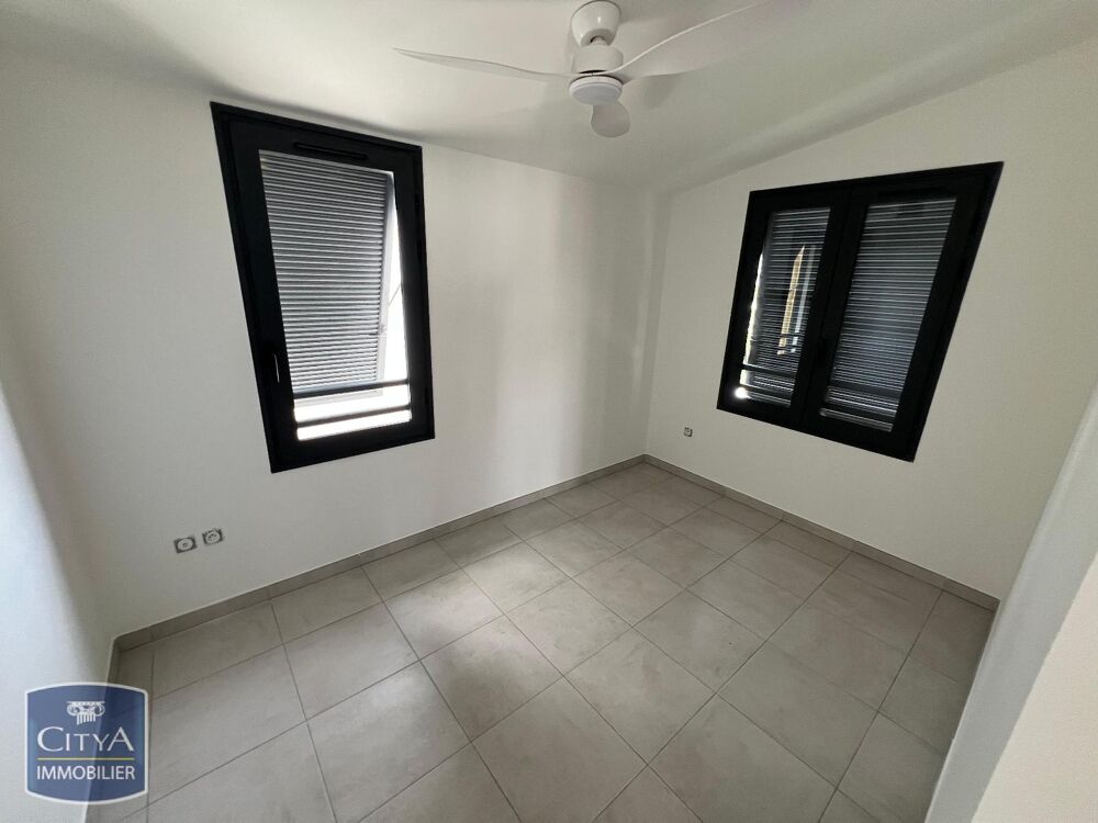 location Appartement - 3 pièce(s) - 64 m² Saint-Pierre (97410)