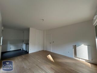  Appartement à louer 3 pièces 70 m²