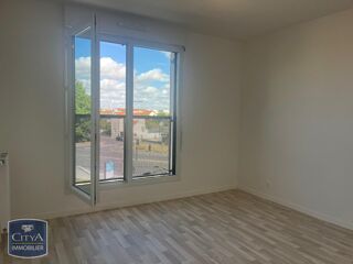  Appartement à louer 3 pièces 60 m²