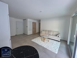  Appartement à louer 2 pièces 45 m²