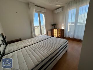  Appartement à louer 4 pièces 104 m²