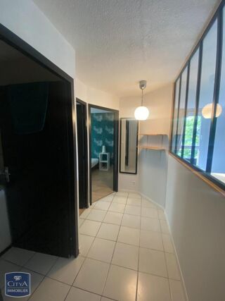  Appartement à louer 3 pièces 63 m²