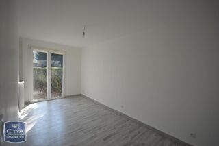  Appartement à louer 3 pièces 64 m²