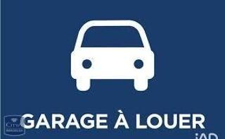  Parking / Garage à louer 