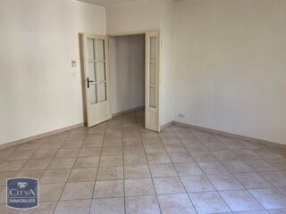  Appartement à louer 4 pièces 71 m²
