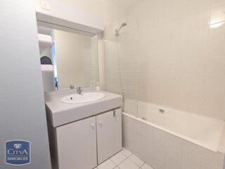  Appartement à louer 2 pièces 43 m²
