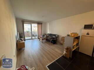  Appartement à louer 3 pièces 65 m²