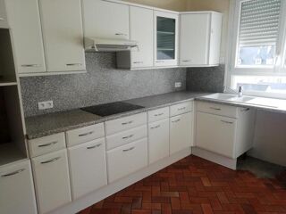  Appartement à louer 5 pièces 110 m²