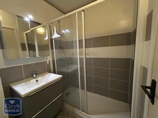  Appartement à louer 2 pièces 45 m²