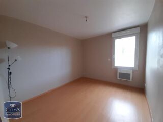  Appartement à louer 2 pièces 45 m²