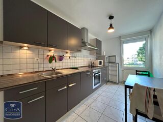  Appartement à louer 3 pièces 69 m²