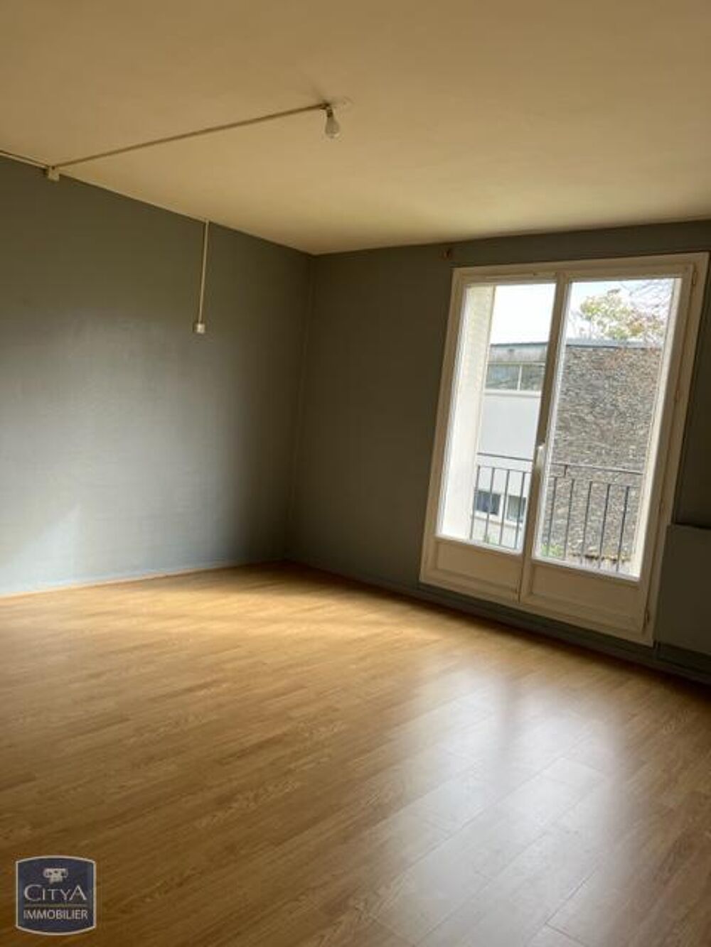 location Appartement - 2 pièce(s) - 51 m² Châteauroux (36000)